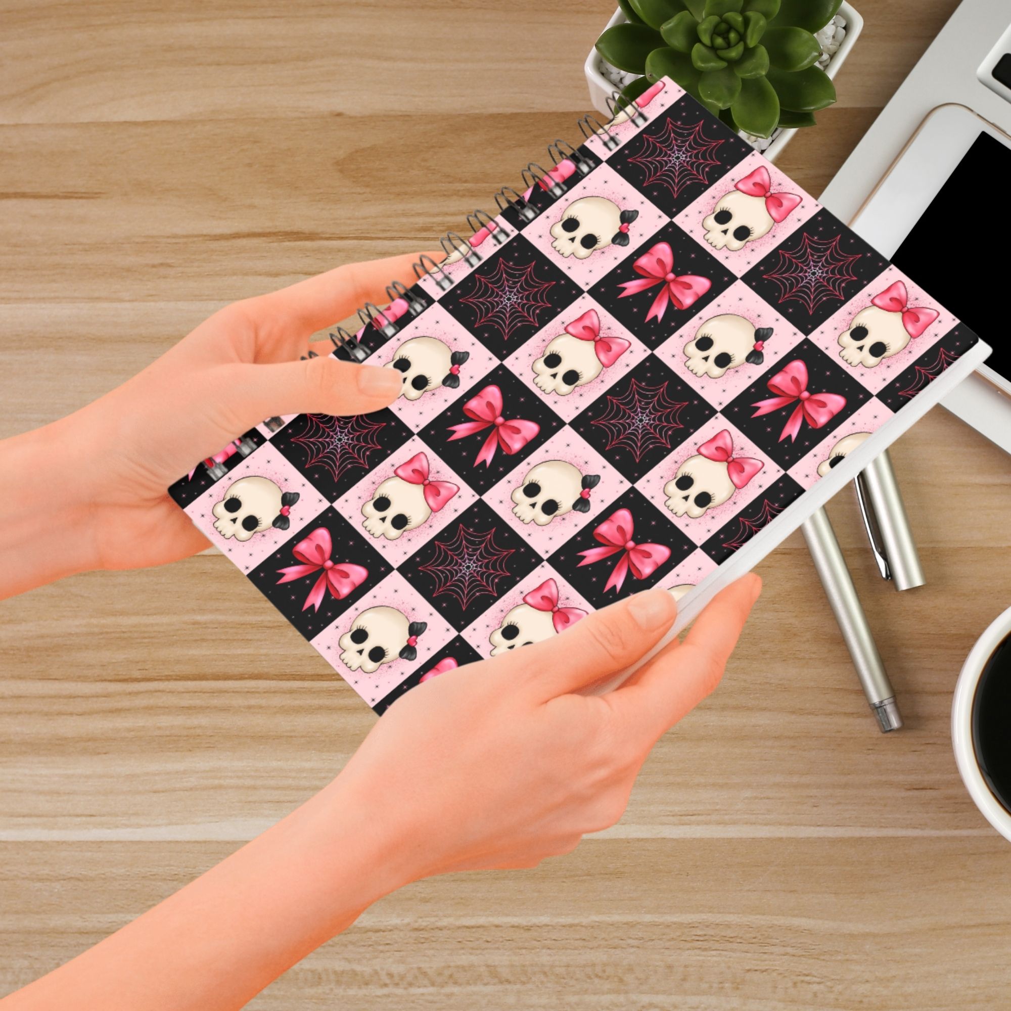 Spooky Coquette Halloween Seamless Pattern